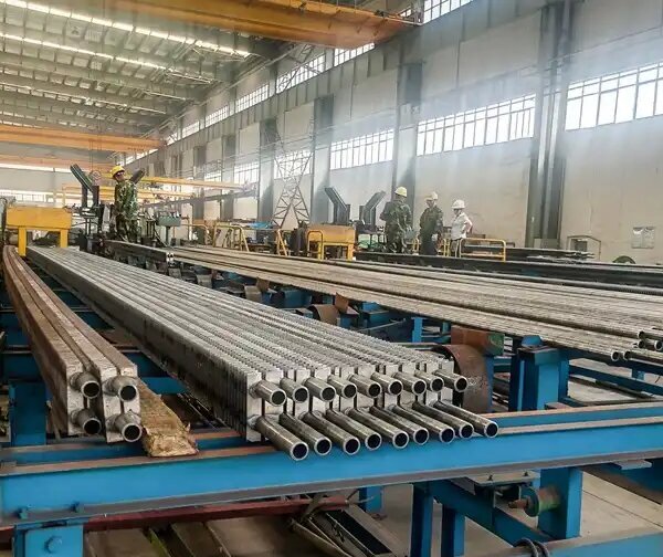 Rectangle Finned Pipe