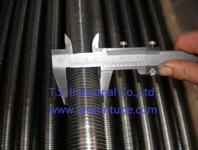 China's foreign trade started steadily and the total export value in the firs...