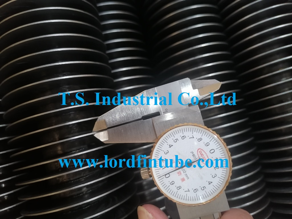 China's foreign trade started steadily and the total export value in the firs...