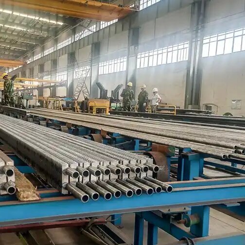 China's foreign trade started steadily and the total export value in the firs...