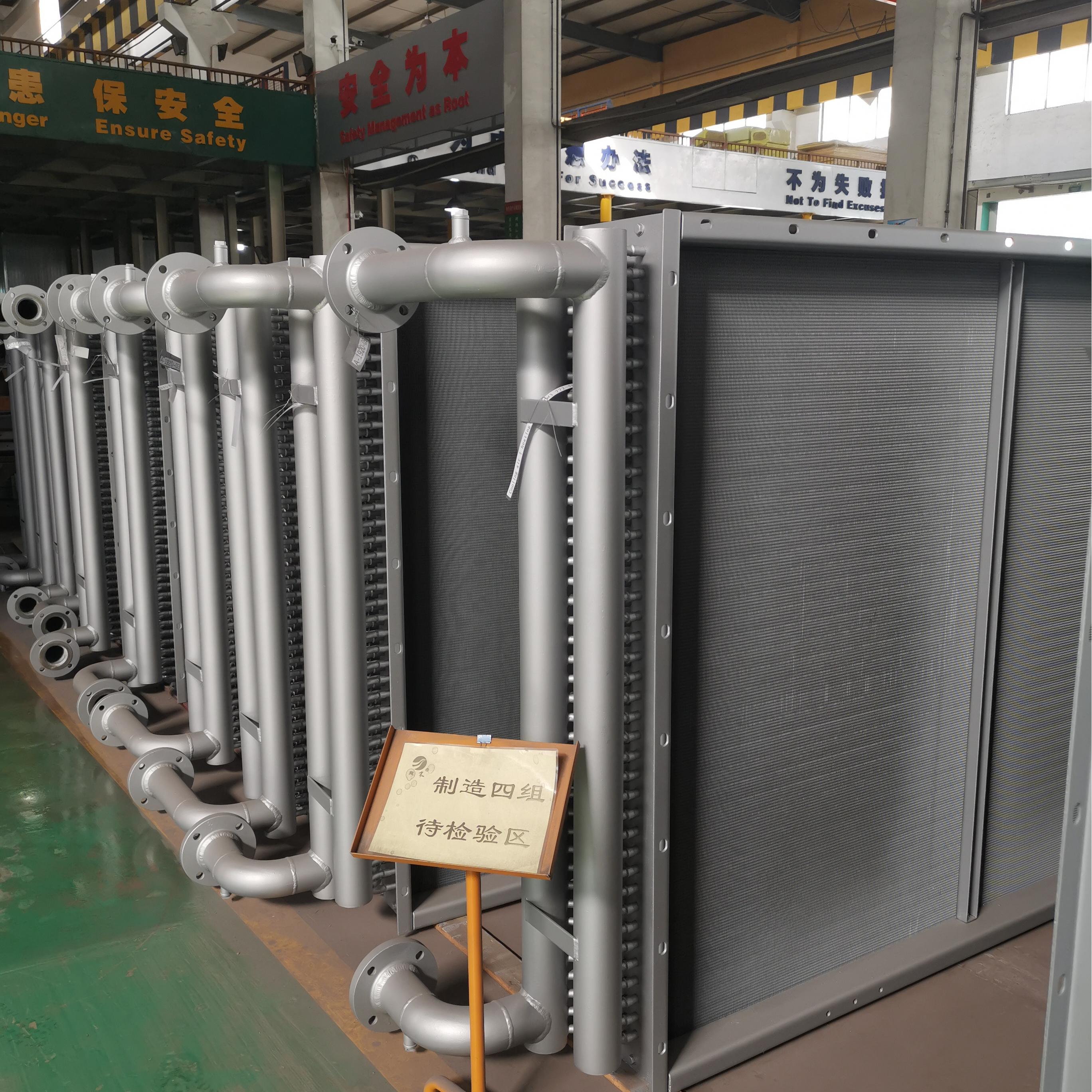 China's foreign trade started steadily and the total export value in the firs...