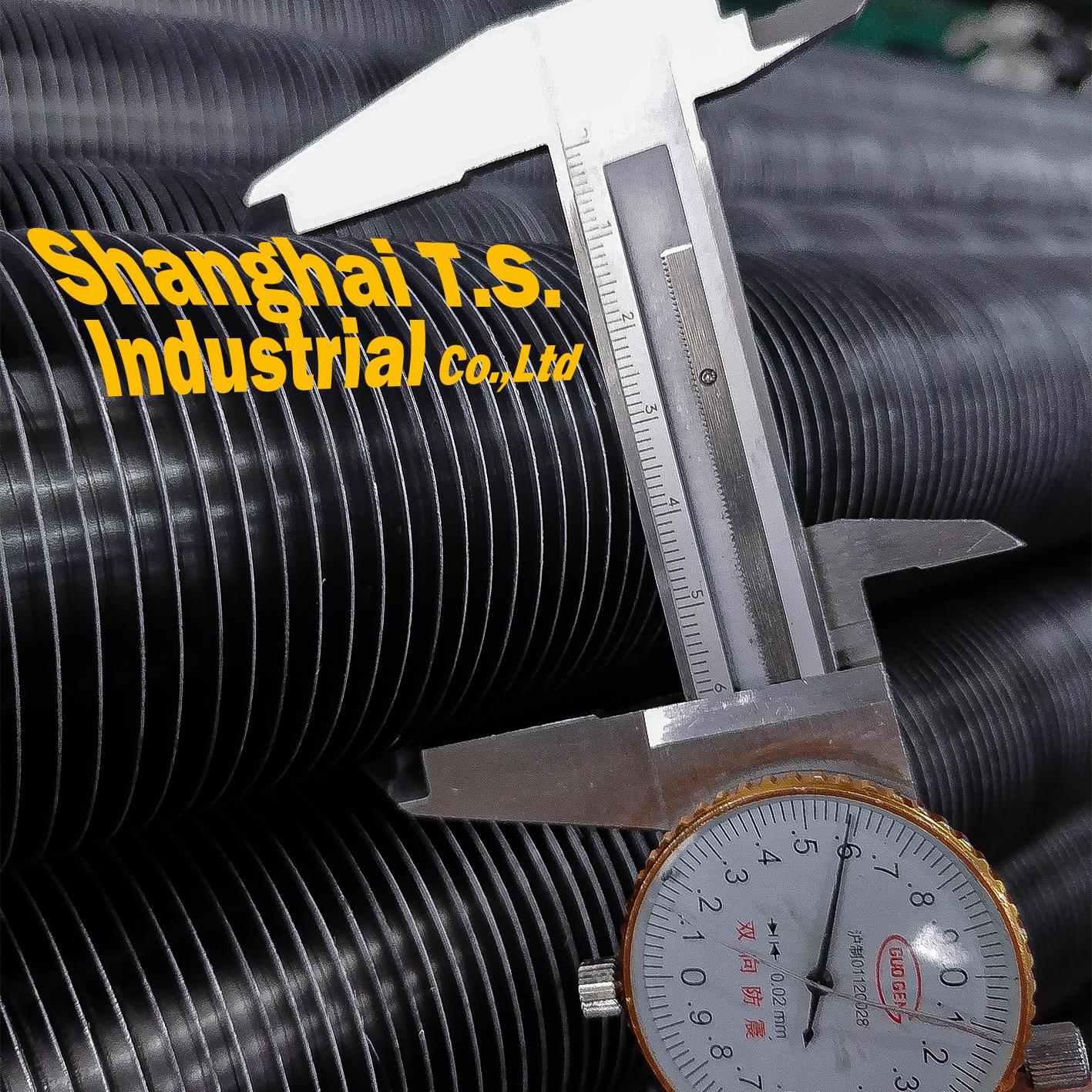 China's foreign trade started steadily and the total export value in the firs...